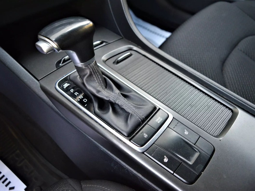 Kia Optima Comfort 2.0 АКПП фото 16
