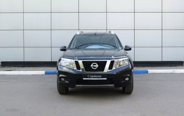 Nissan Terrano Comfort 1.6 МКПП превью 2