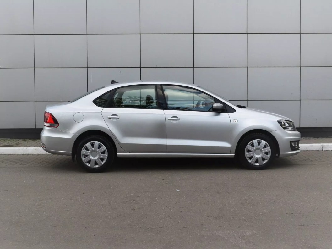 Volkswagen Polo Comfortline 1.6 АКПП фото 4