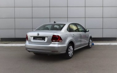 Volkswagen Polo Comfortline 1.6 АКПП превью 6