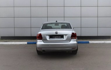 Volkswagen Polo Comfortline 1.6 АКПП превью 7