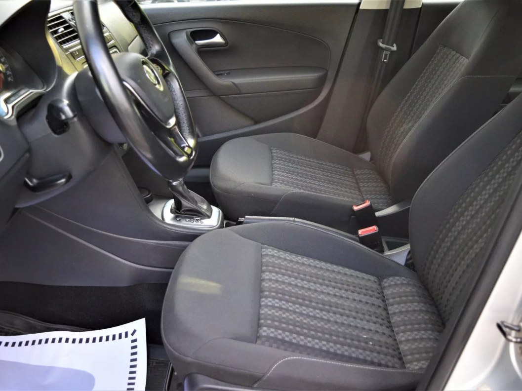 Volkswagen Polo Comfortline 1.6 АКПП фото 9