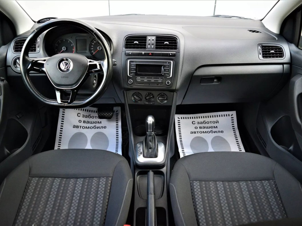 Volkswagen Polo Comfortline 1.6 АКПП фото 10