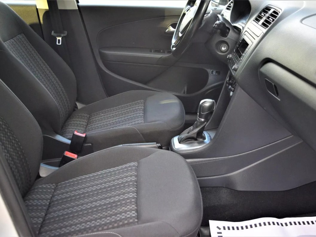 Volkswagen Polo Comfortline 1.6 АКПП фото 11