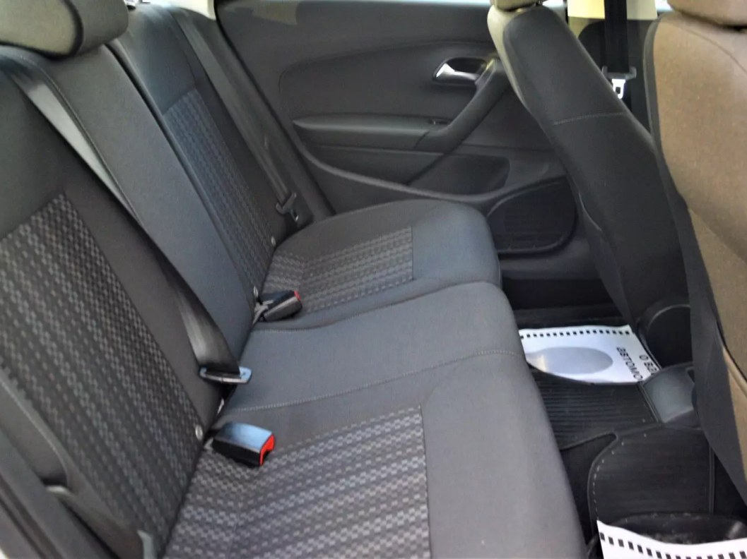 Volkswagen Polo Comfortline 1.6 АКПП фото 14