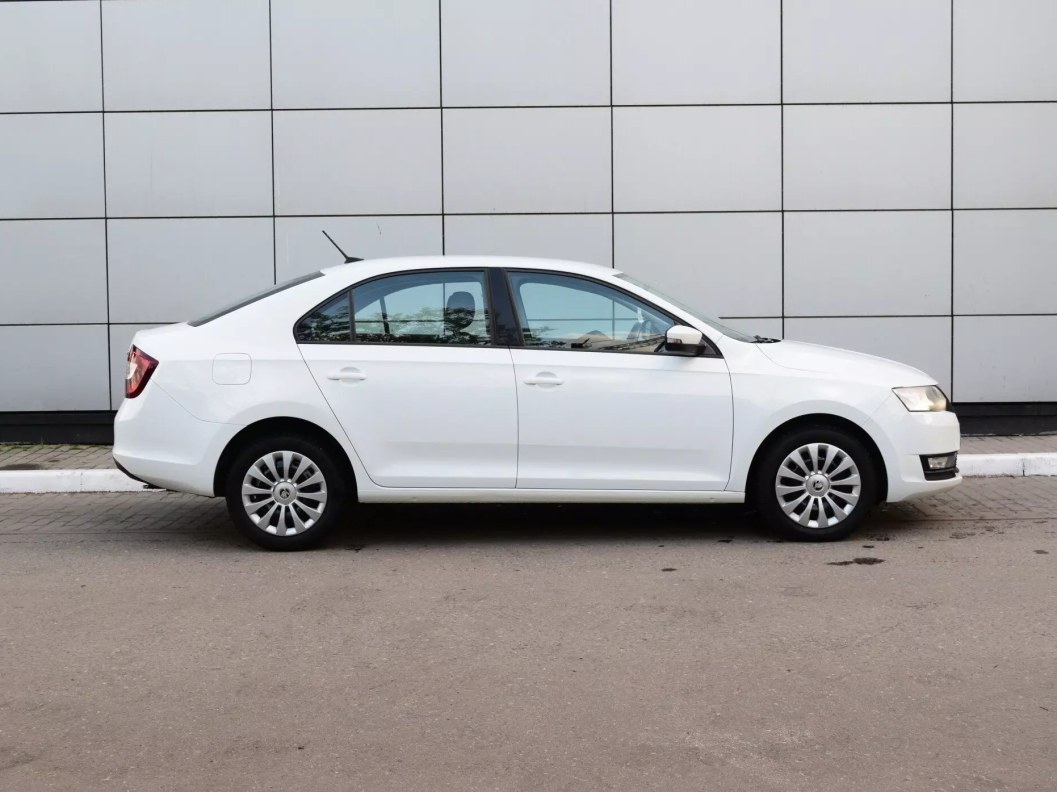 Skoda Rapid 1.6 АКПП фото 4