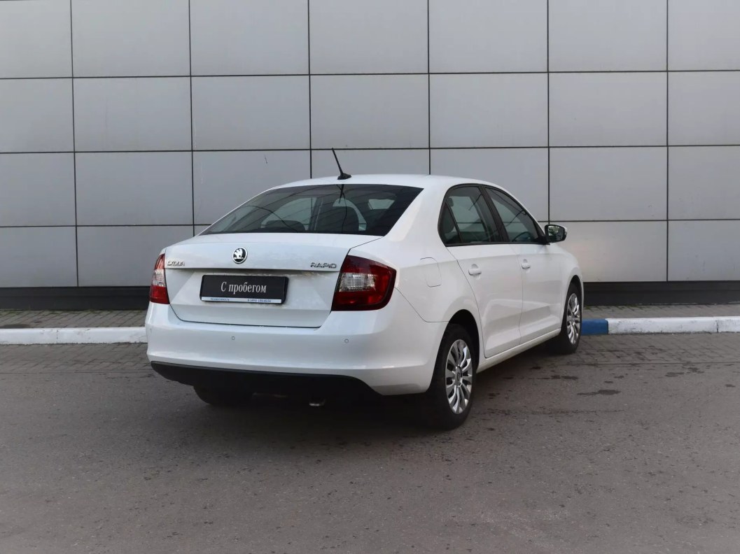 Skoda Rapid 1.6 АКПП фото 6