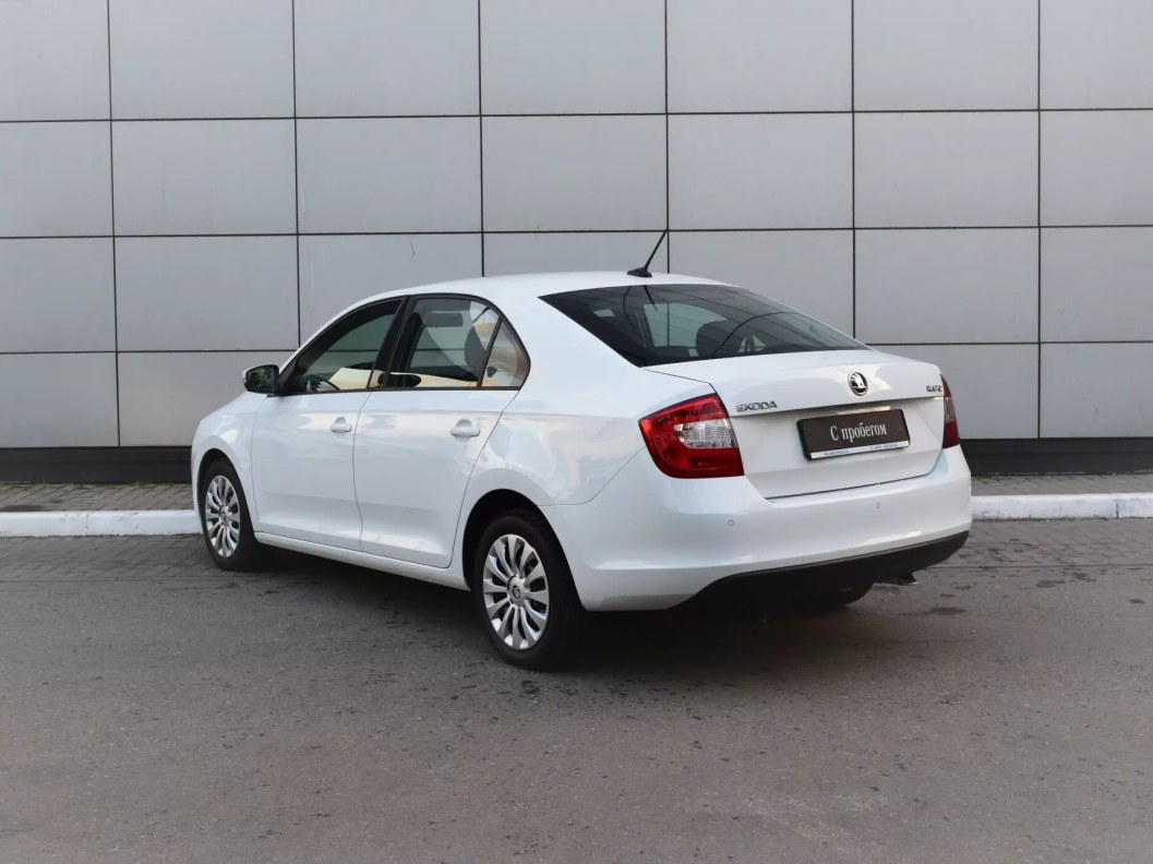 Skoda Rapid 1.6 АКПП фото 8