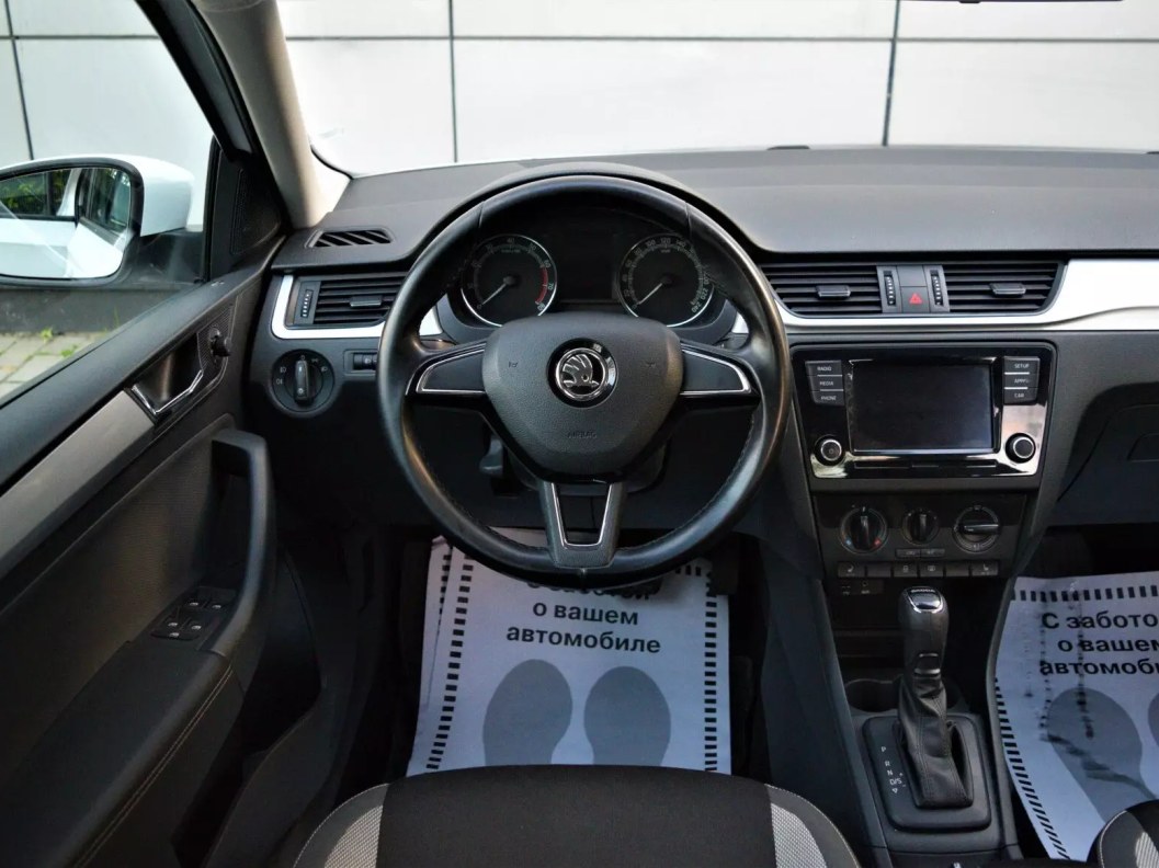 Skoda Rapid 1.6 АКПП фото 16