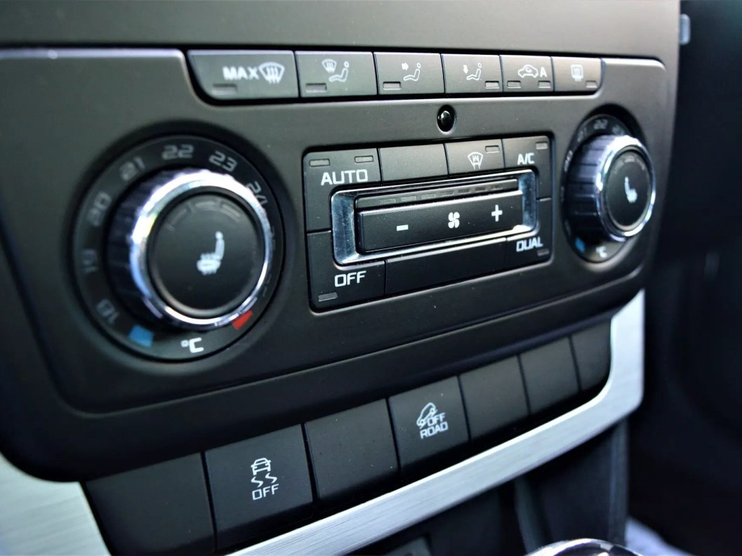 Skoda Yeti Style 1.8 DSG фото 15