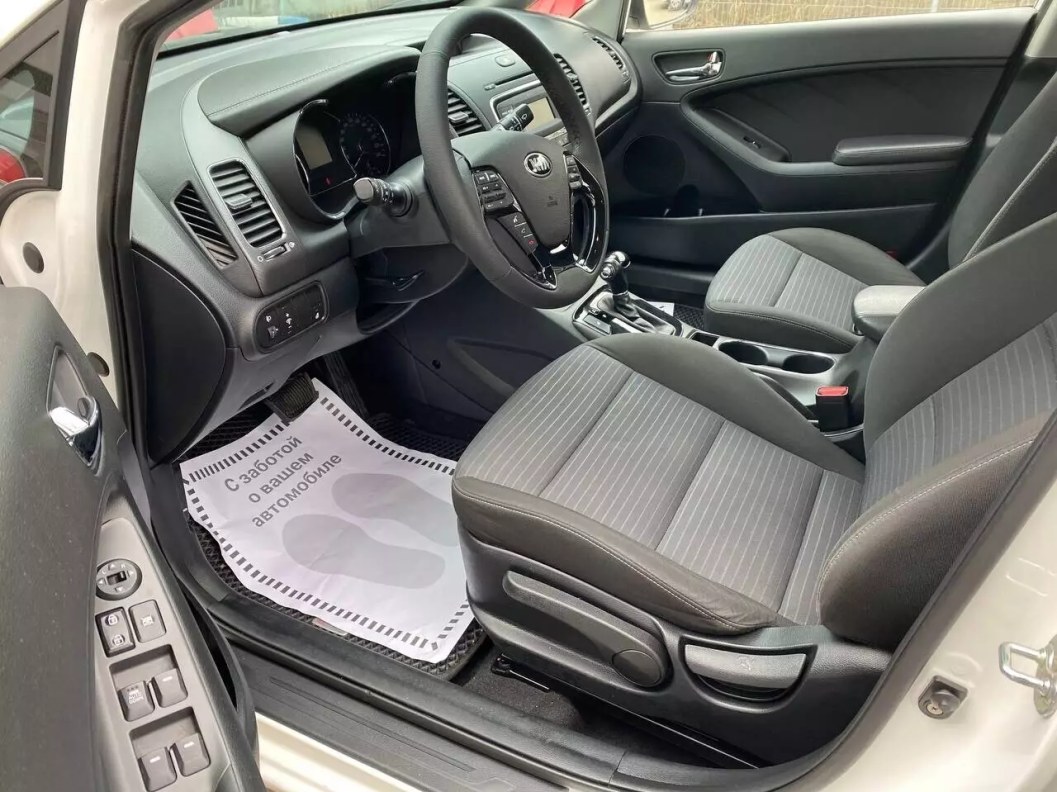 Kia Cerato Luxe 1.6 АКПП фото 9