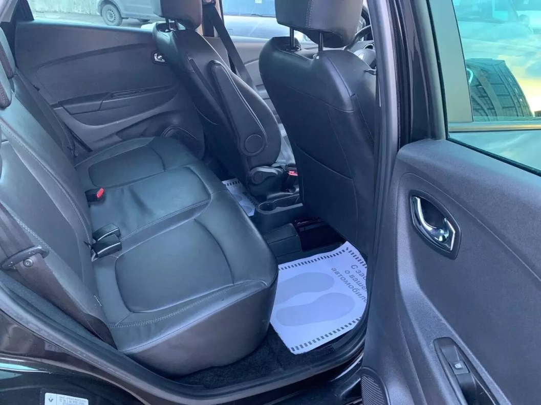 Renault Kaptur Style 2.0 АКПП фото 11