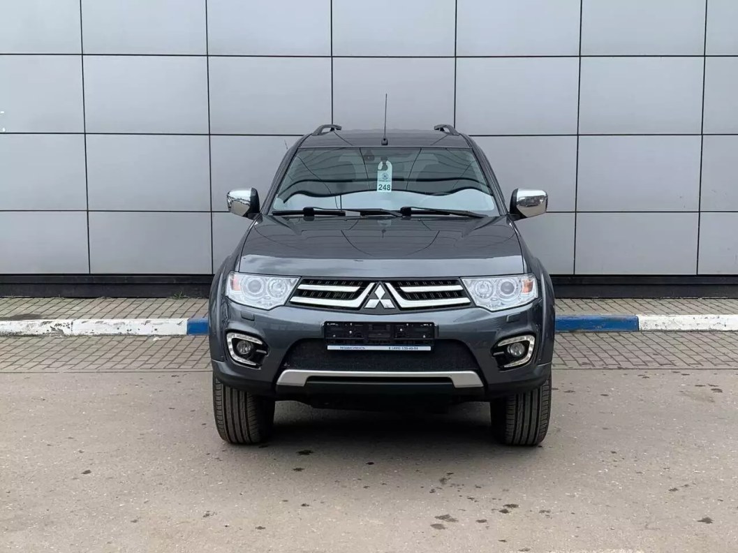 Mitsubishi Pajero Sport Ultimate S03 2.5 АКПП фото 2
