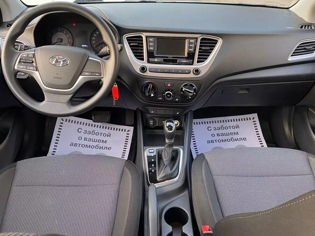 Hyundai Solaris 1.6 АКПП фото 9