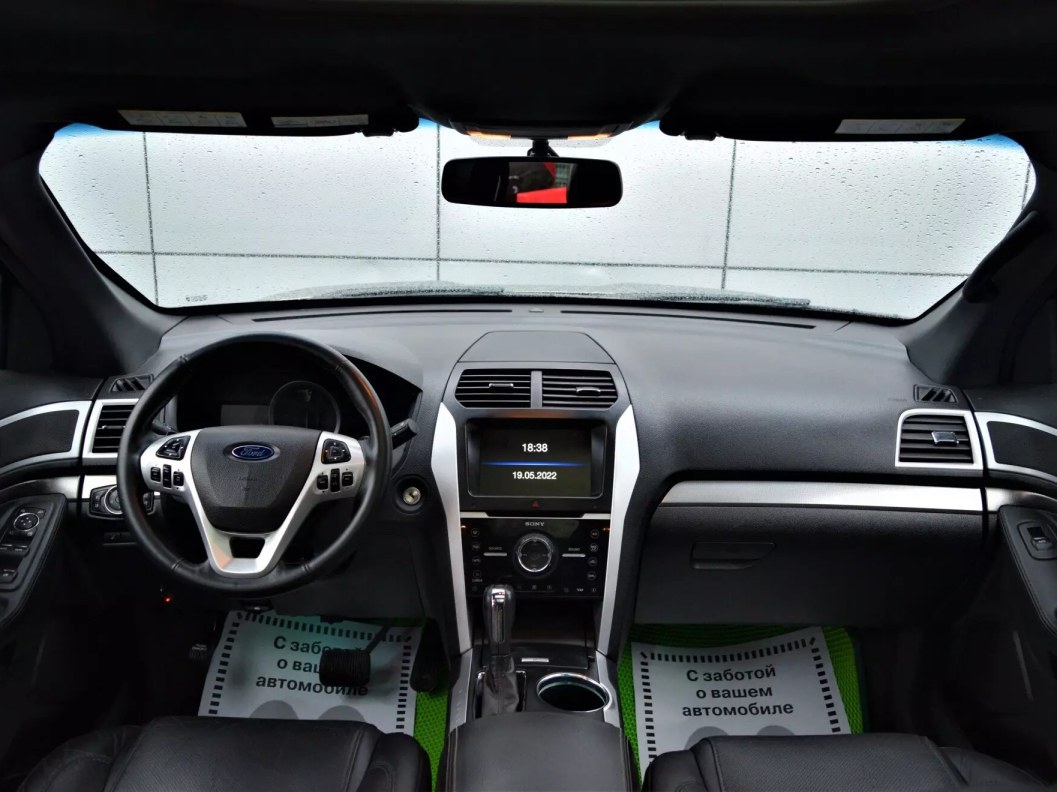 Ford Explorer Sport 3.5  фото 9