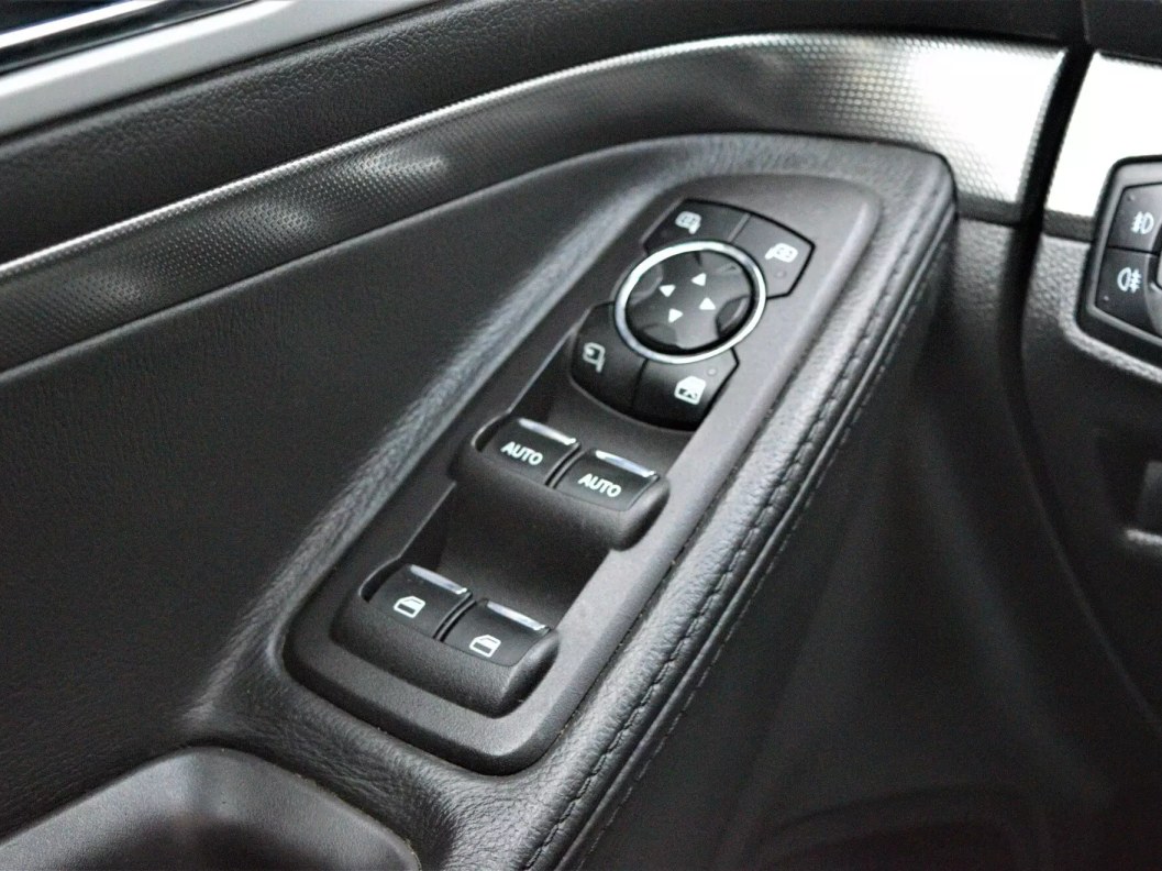 Ford Explorer Sport 3.5  фото 13