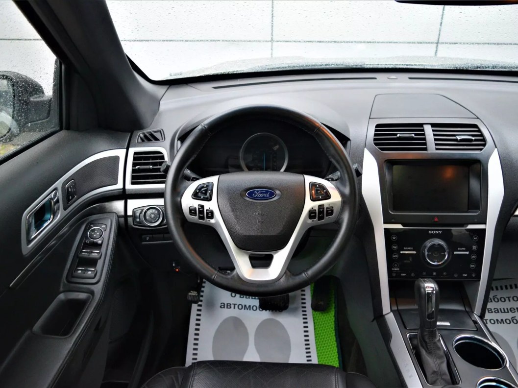 Ford Explorer Sport 3.5  фото 20