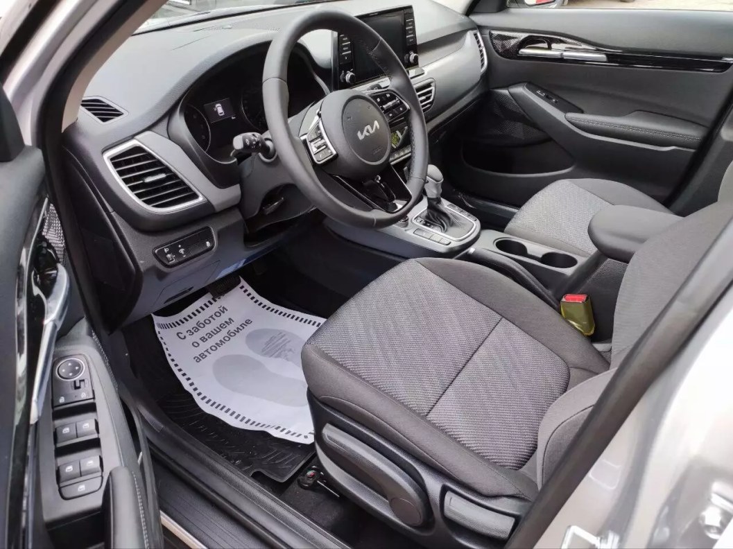 Kia Seltos 4WD CVT фото 9