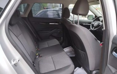 Kia Seltos 4WD CVT превью 12