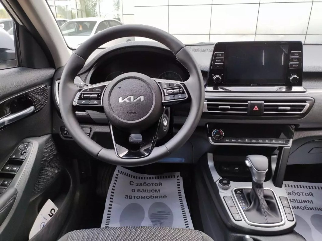 Kia Seltos 4WD CVT фото 13