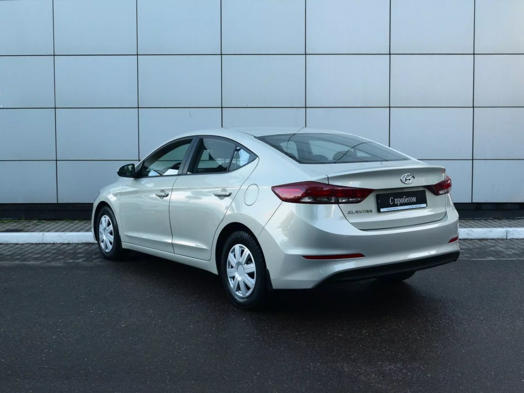 Hyundai Elantra Active 1.6 АКПП фото 5