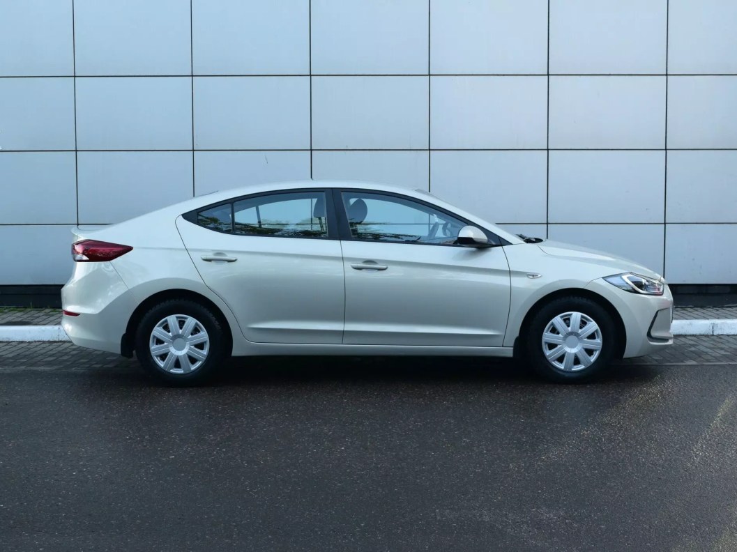 Hyundai Elantra Active 1.6 АКПП фото 8