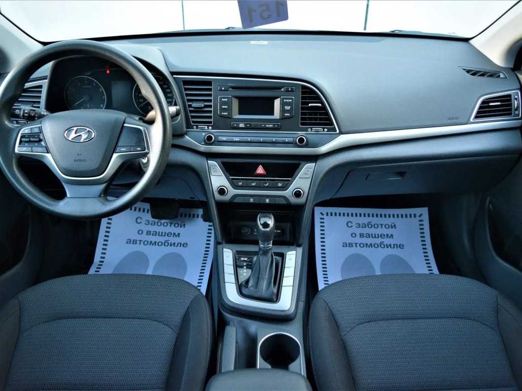 Hyundai Elantra Active 1.6 АКПП фото 10
