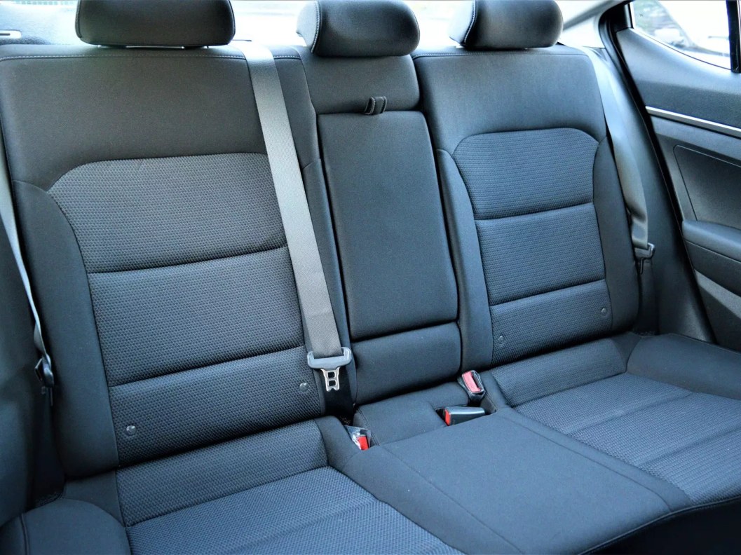 Hyundai Elantra Active 1.6 АКПП фото 13