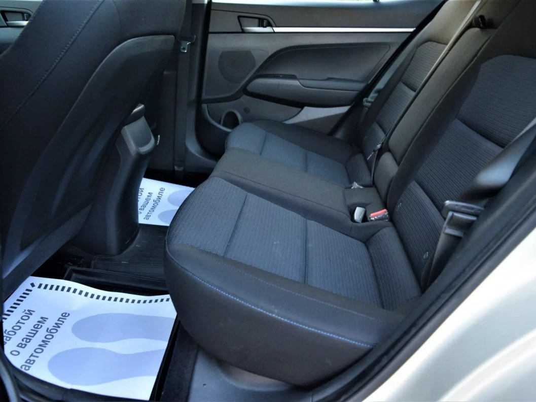 Hyundai Elantra Active 1.6 АКПП фото 14