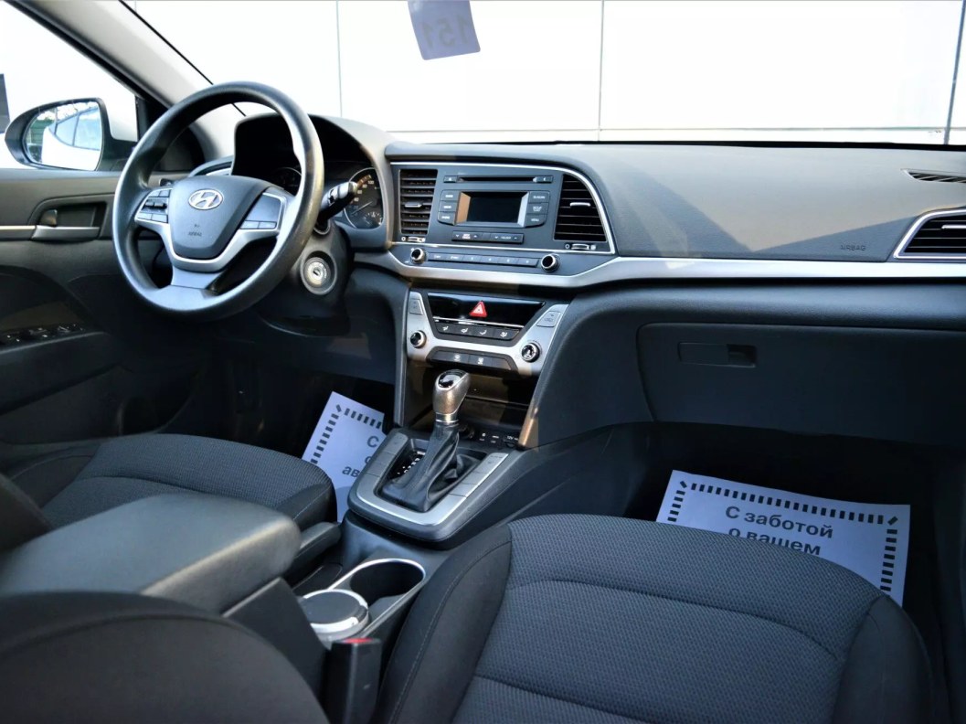 Hyundai Elantra Active 1.6 АКПП фото 20