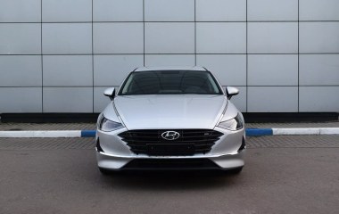 Hyundai Sonata бензин, АКПП, передний привод  превью 2