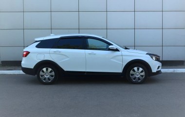 ВАЗ (Lada) Vesta GFK32-52-XK2 Luxe Multimedia 1.8 АМТ превью 8
