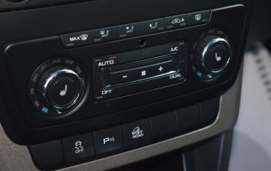 Skoda Yeti Style 1.8 DSG превью 11