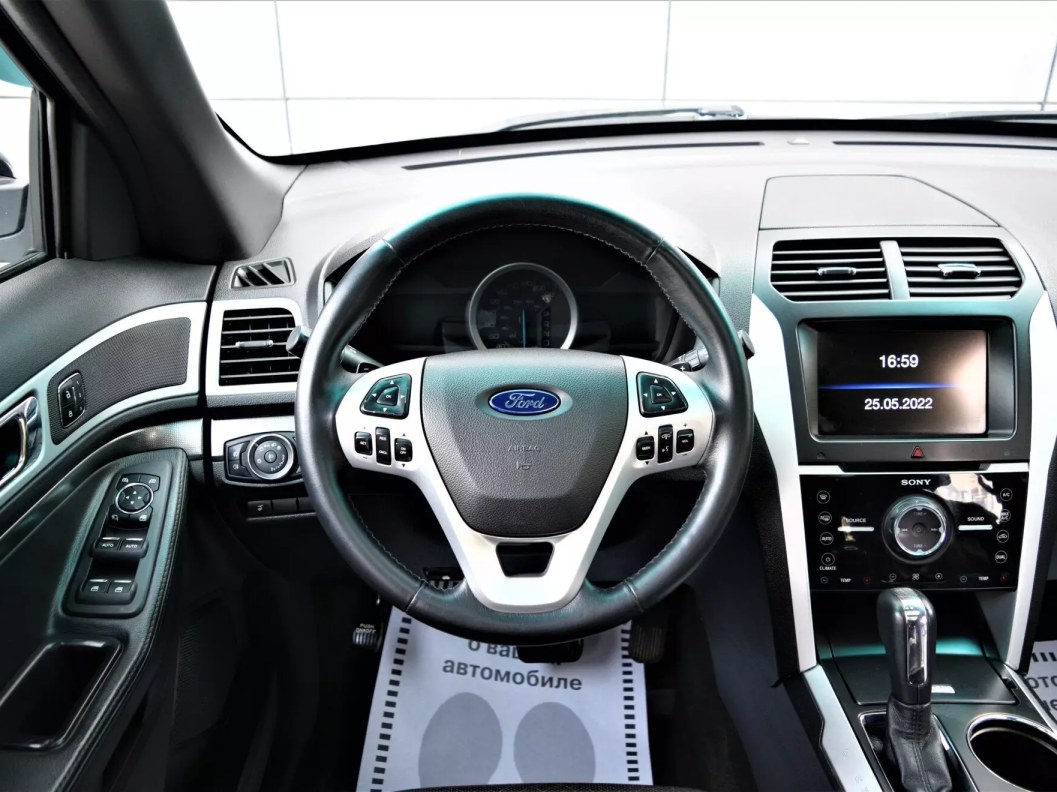Ford Explorer Sport 3.5  фото 12