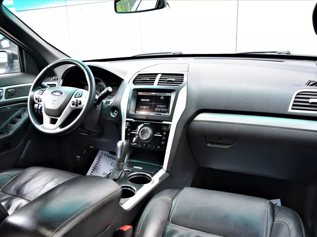 Ford Explorer Sport 3.5  фото 13