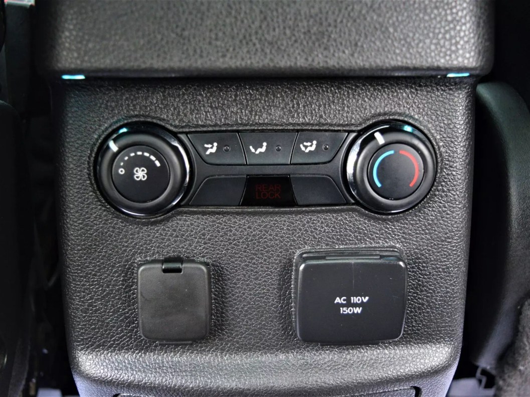 Ford Explorer Sport 3.5  фото 20