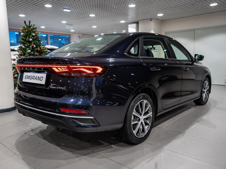 Geely Emgrand Flagship 1.5 АКПП фото 4