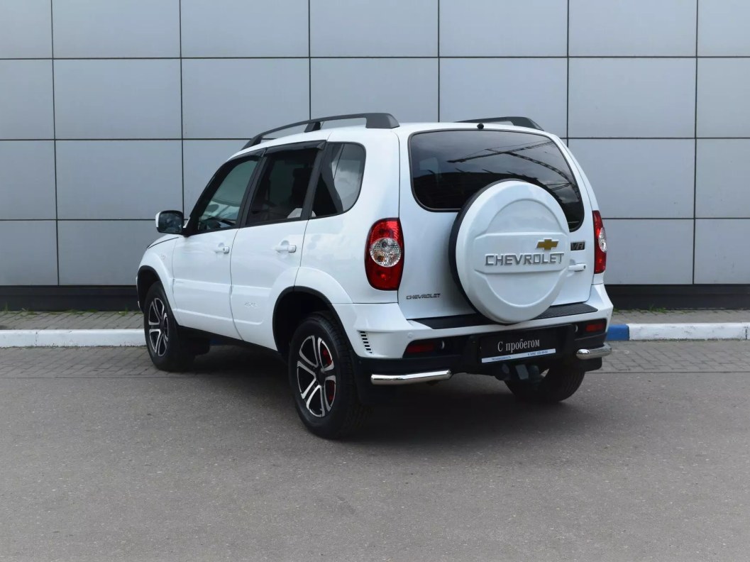 Chevrolet Niva SE 1.7 МКПП фото 5