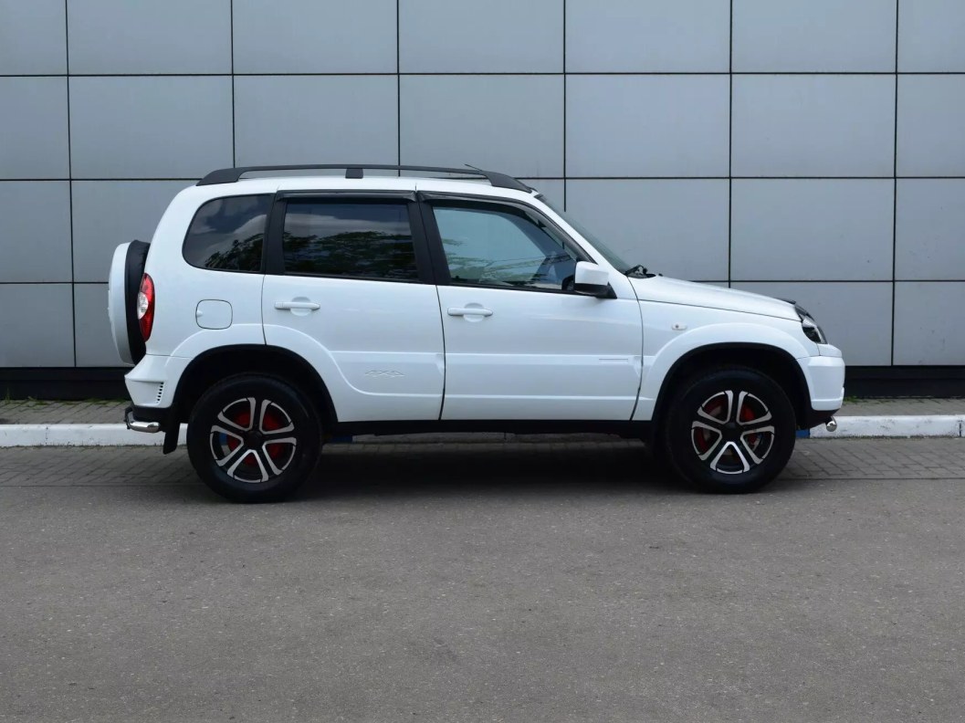 Chevrolet Niva SE 1.7 МКПП фото 8