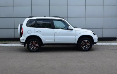 Chevrolet Niva SE 1.7 МКПП превью 8