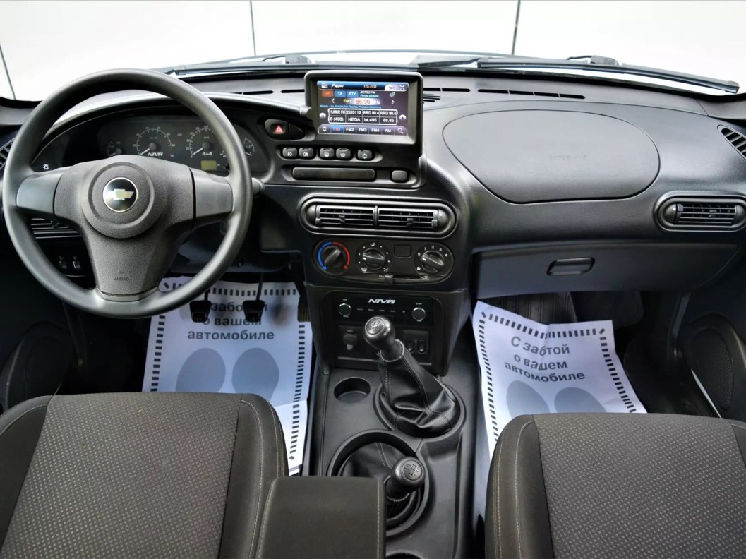 Chevrolet Niva SE 1.7 МКПП фото 9