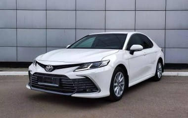 Toyota Camry 2.0 CVT превью 3