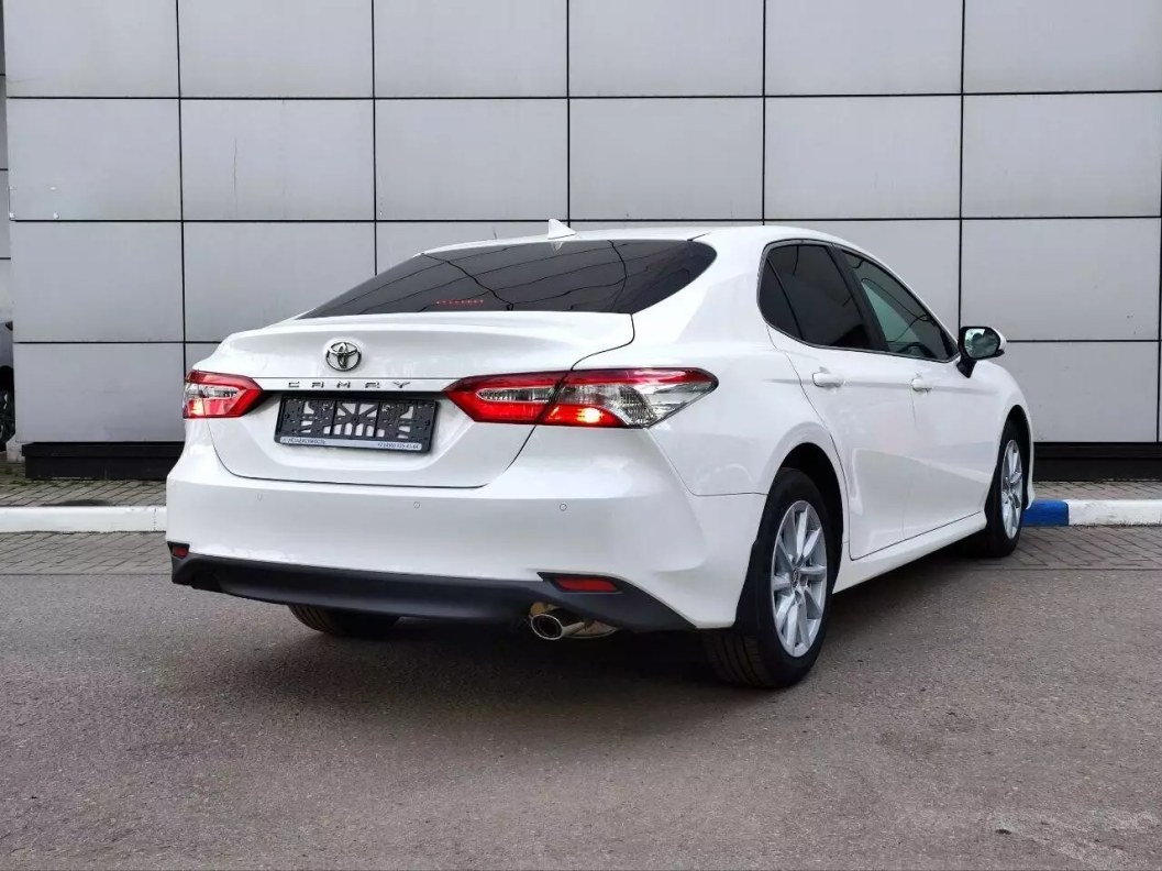 Toyota Camry 2.0 CVT фото 7