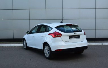 Ford Focus Trend 1.6 МКПП превью 8