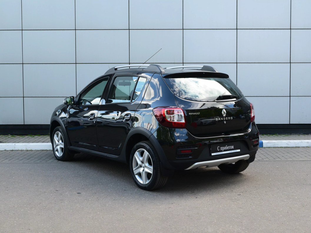 Renault Sandero Privilege 1.6 МКПП фото 5