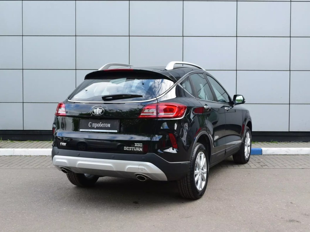 FAW Besturn X80 Luxury 2.0  фото 7