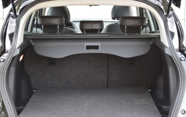 FAW Besturn X80 Luxury 2.0  превью 9