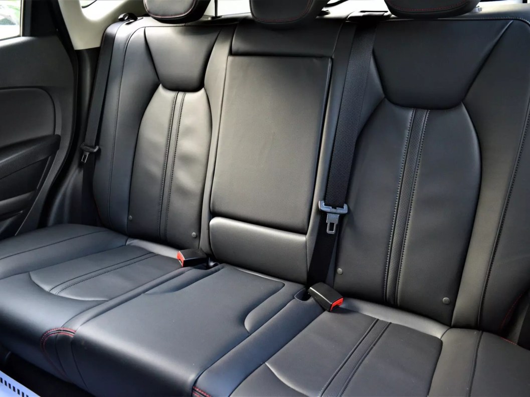 FAW Besturn X80 Luxury 2.0  фото 20