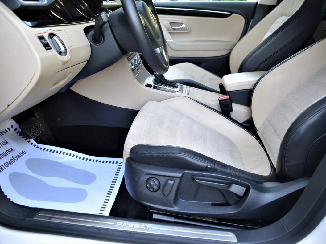 Volkswagen Passat CC Sport 1.8 DSG фото 9