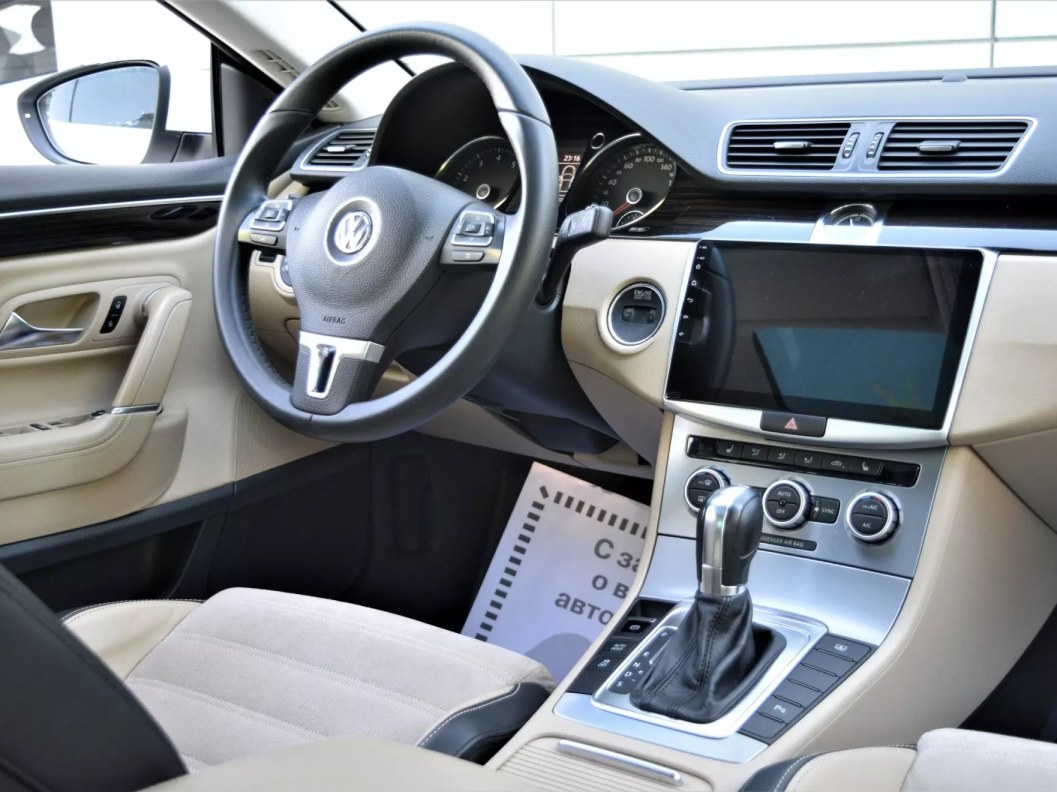 Volkswagen Passat CC Sport 1.8 DSG фото 23